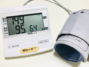 高血圧　血圧計